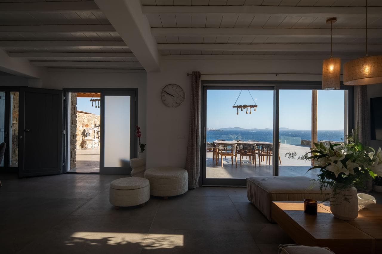 Great room opening onto the sea-view terrace